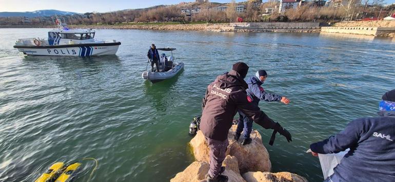Van Gölü’nde kaybolan Boran Öner’in cansız bedeni bulundu