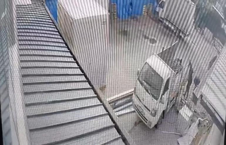 Ümraniyede iş yerinden 300 bin liralık kablo çalan şüpheli yakalandı