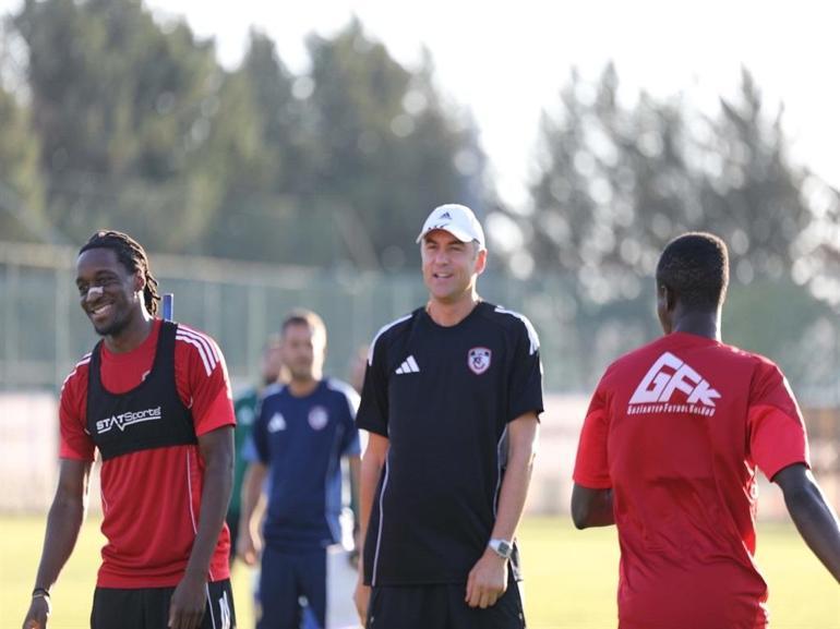 Gaziantep FKda Burak Yılmaz ile yollar ayrıldı