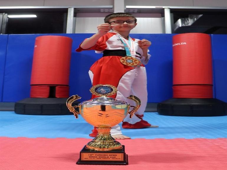 9 yaşındaki Yiğit Efenin hedefi, kick boksta Avrupa ve dünya şampiyonluğu