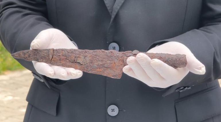 Hadrianopolis Antik Kentinde 5’inci yüzyıla ait bıçaklar ve kösüre taşı ortaya çıkarıldı