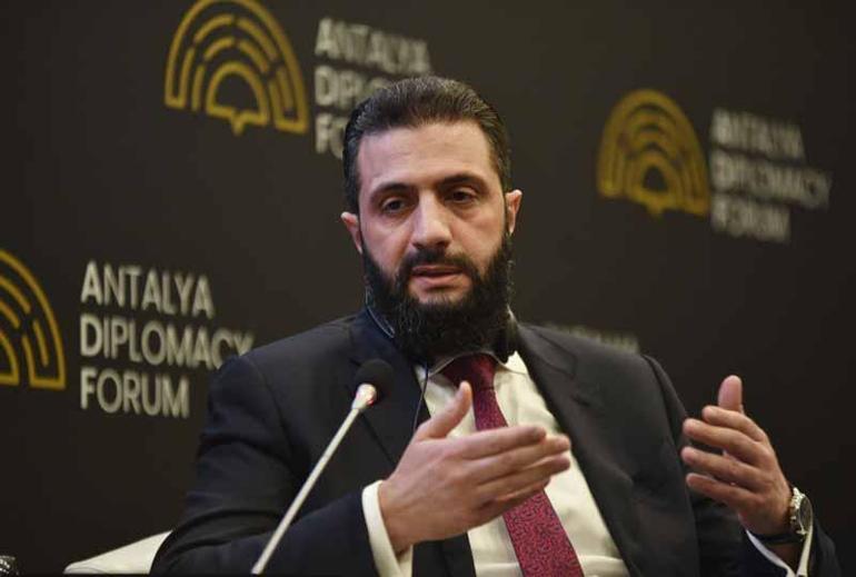 Ahmed Şara: Suriyenin kuzeyi yabancı askerlerden boşalmış durumda