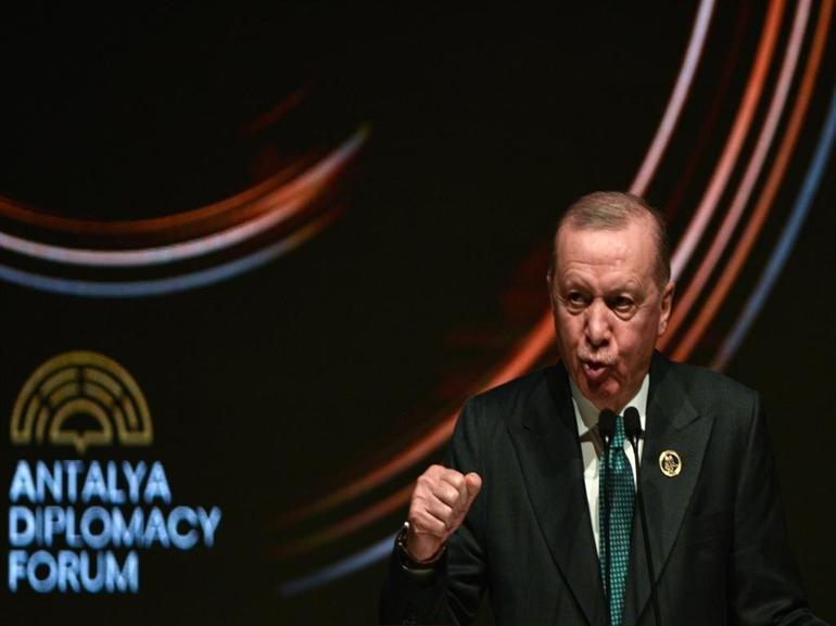 Cumhurbaşkanı Erdoğan: Dünya istikamet buhranı yaşıyor