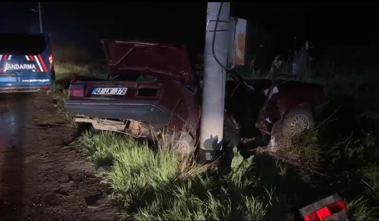 Beton direğe çarpan otomobilin sürücüsü öldü