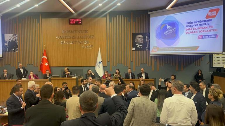 İzmir Büyükşehir Belediye Meclisinde gerginlik