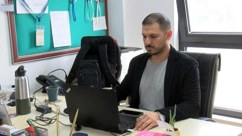 Prof. Dr. Anlı: Çocukların ebeveynleri teknolojik cihazlar değil, aile bireyleridir