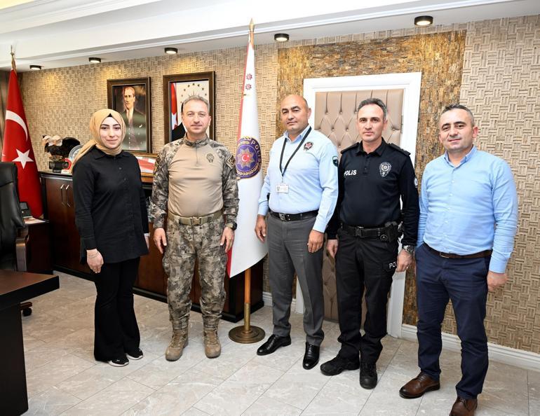 909 bin liralık dolandırıcılığı önleyen güvenlik görevlisine teşekkür belgesi