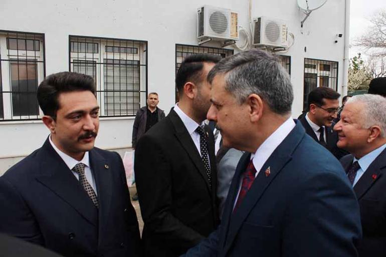Bakan Çiftçi, kaymakamlık yaptığı ilk görev yeri olan ilçeyi ziyaret etti