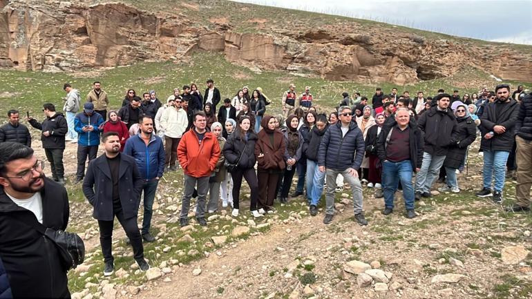 UNESCO mirası Ani Ören Yerinde 8 kilometre yürüdüler