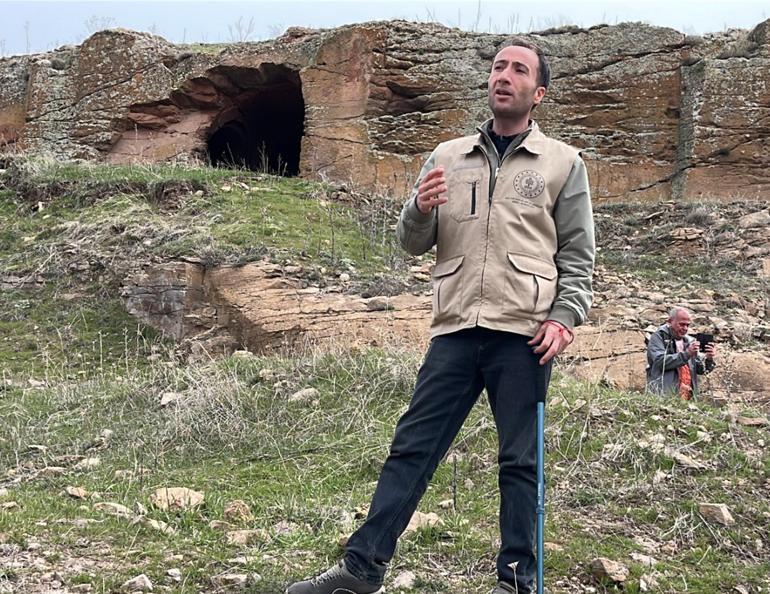 UNESCO mirası Ani Ören Yerinde 8 kilometre yürüdüler