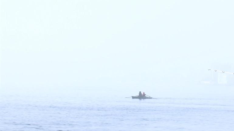 İstanbulda sis etkili oluyor; gemi trafiği askıya alındı