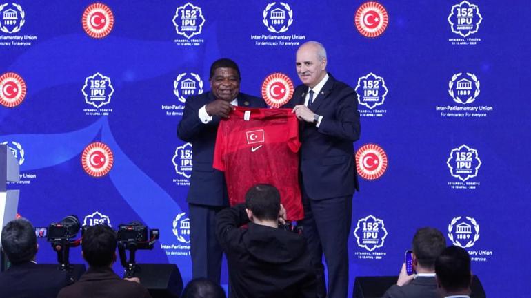 TBMM Başkanı Kurtulmuş: Dünyanın yeni bir çıkışa ihtiyacı var