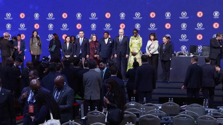 TBMM Başkanı Kurtulmuş: Dünyanın yeni bir çıkışa ihtiyacı var