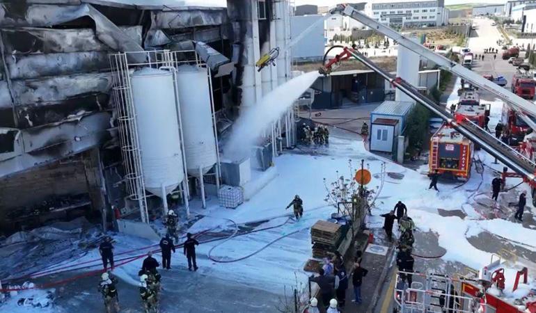 Ankarada boya fabrikasında yangın; 1 ölü