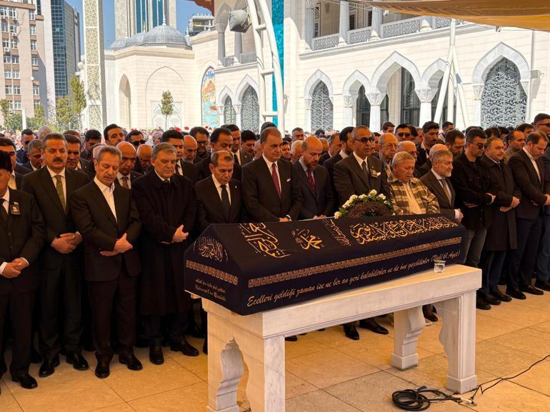 İş insanı Mahmut Çalık son yolculuğuna uğurlandı