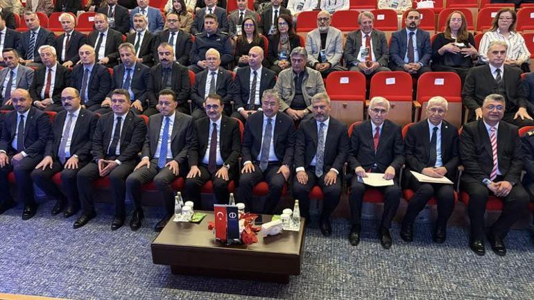 Cevdet Yılmaz: Yapay zekada atılan her adımın küresel rekabeti ileriye taşıyan bir değer üretmesini hedefliyoruz