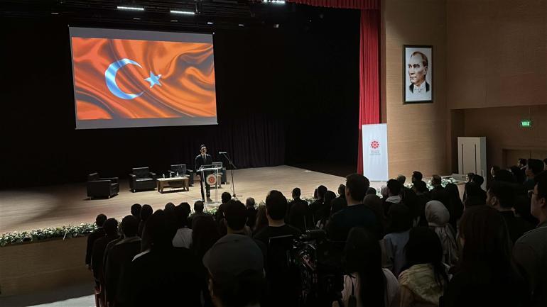 İletişim Başkan Yardımcısı Şahin: Huzurlu bir gelecek için çalışmayı kararlılıkla sürdürüyoruz