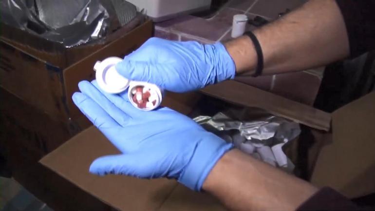 İstanbul’da 3 ilçede uyuşturucu operasyonu: 3 gözaltı