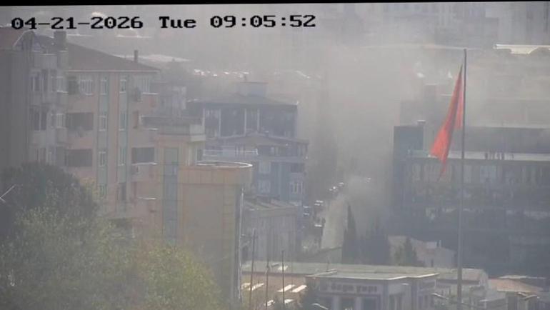 Pendikte iş merkezinde yangın