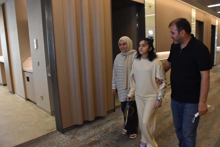 İki yıldır beklediği karaciğer çıkınca zamana karşı yarıştı; ambulans uçakla ameliyata yetişti