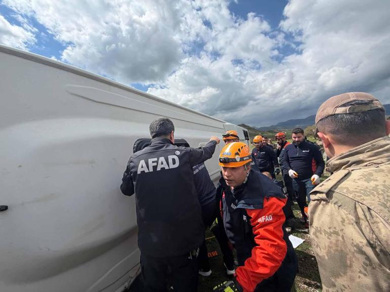 Diyarbakır’da midibüs devrildi: 1 ölü, 12 yaralı