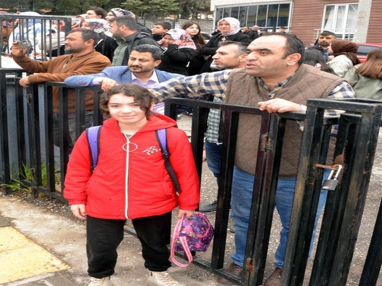 Okuldaki saldırıda ölen öğrencilerden 5’i, Ayla öğretmenin ders işlediği sınıftan