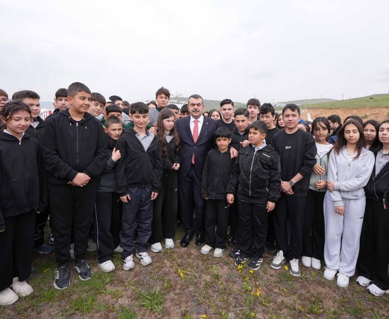 Bakan Tekin: Okullarda güvenlik tedbirlerini alacak bir dizi etkinlik başlattık