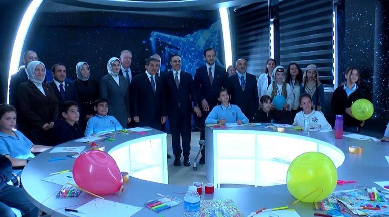 Sanayi ve Teknoloji Bakanı Mehmet Fatih Kacır, Bilim Esenlerin açılışına katıldı