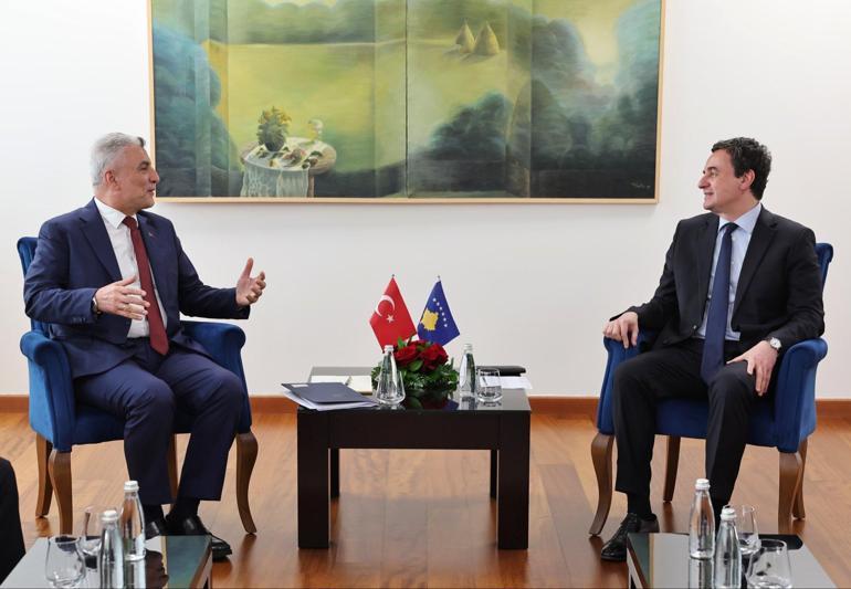 Bakan Bolat, Kosova Başbakanı Kurti ile bir araya geldi