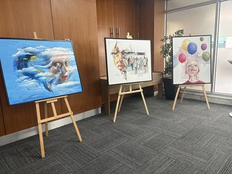 Önce kızı, sonra ikiz çocukları kemik iliği nakli ile hayata tutundu