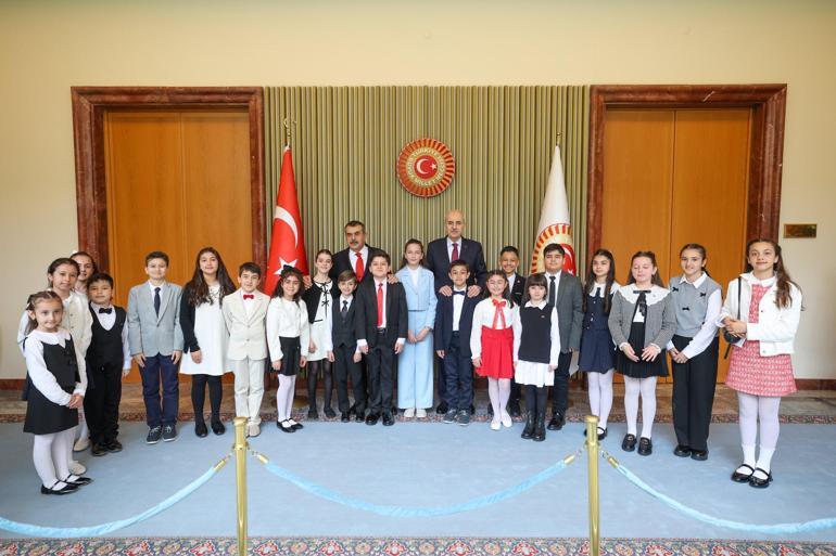 TBMM Başkanı Kurtulmuş, koltuğunu 6ncı sınıf öğrencisi İnciye devretti