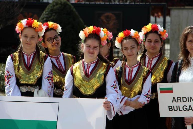 23 Nisan tüm yurtta coşkuyla kutlanıyor