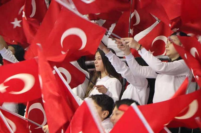 23 Nisan tüm yurtta coşkuyla kutlanıyor