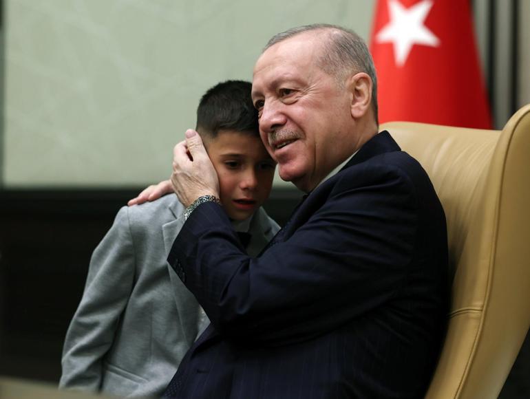 Cumhurbaşkanı Erdoğan, çocukları kabul etti