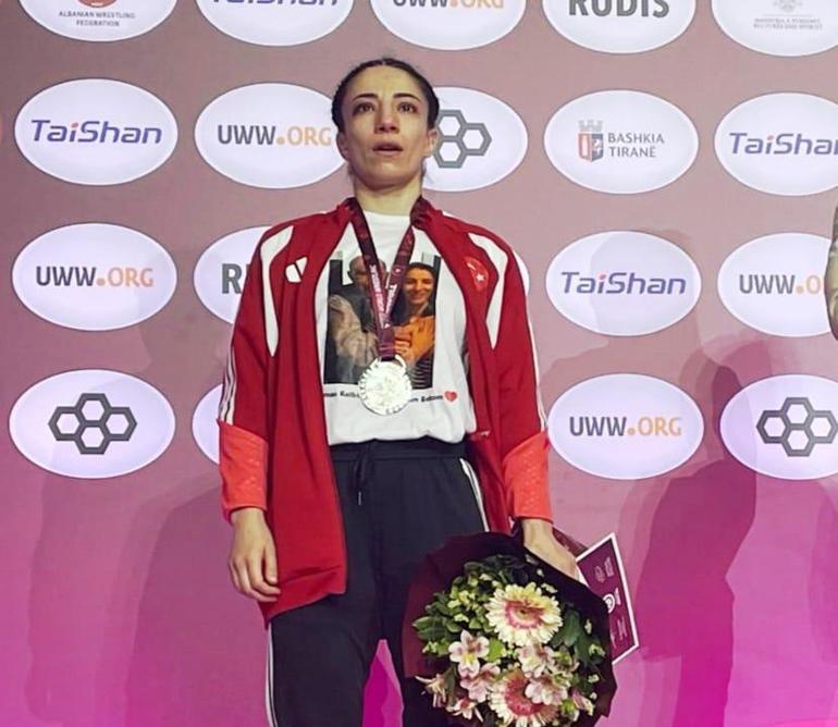 Evin Demirhan Yavuz’dan gümüş madalya