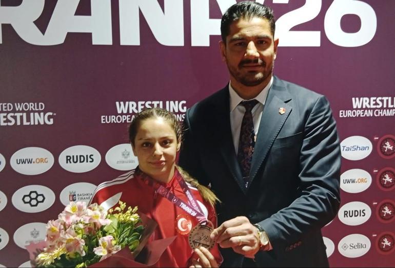 Tuba Demir bronz madalyanın sahibi oldu