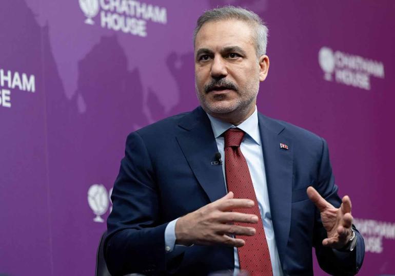 Dışişleri Bakanı Fidan, Londra’da Türk iş insanlarıyla buluştu