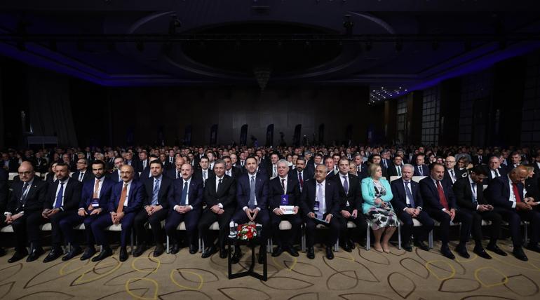 Bakan Bayraktar: Daha dirençli daha esnek bir piyasa hedefliyoruz