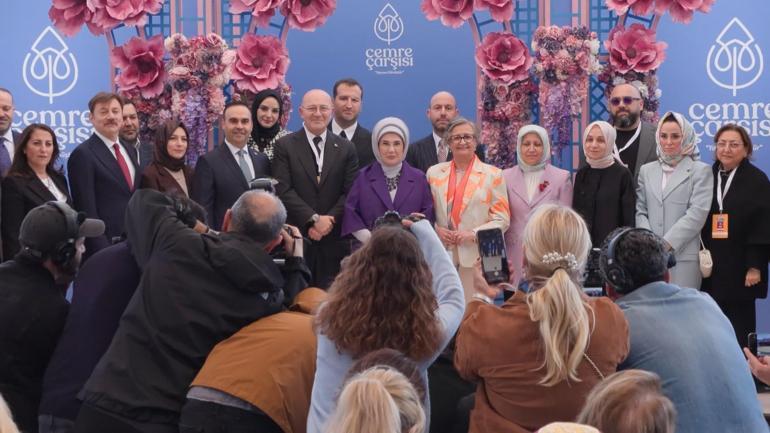 Cemre Çarşısı’nın kapıları iyiliğe açıldı