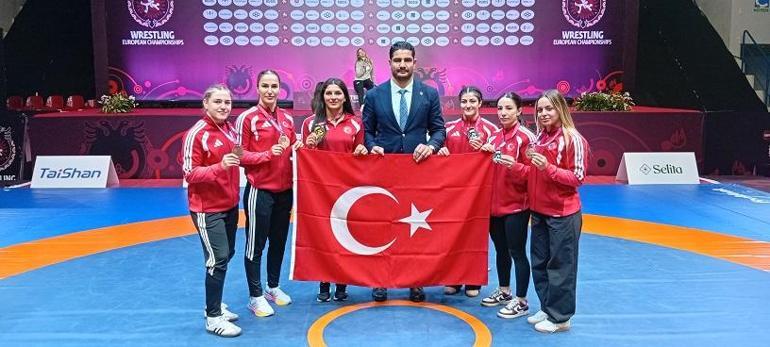Kadın Güreş Milli Takımı, 122 puanla Avrupa ikincisi oldu