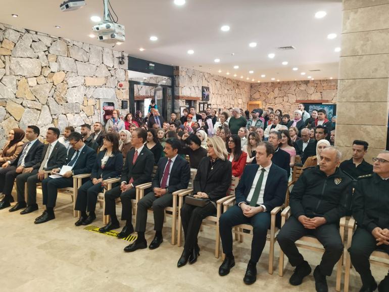 Kırşehirde sakura esintisi; festivale Japon büyükelçi de katıldı