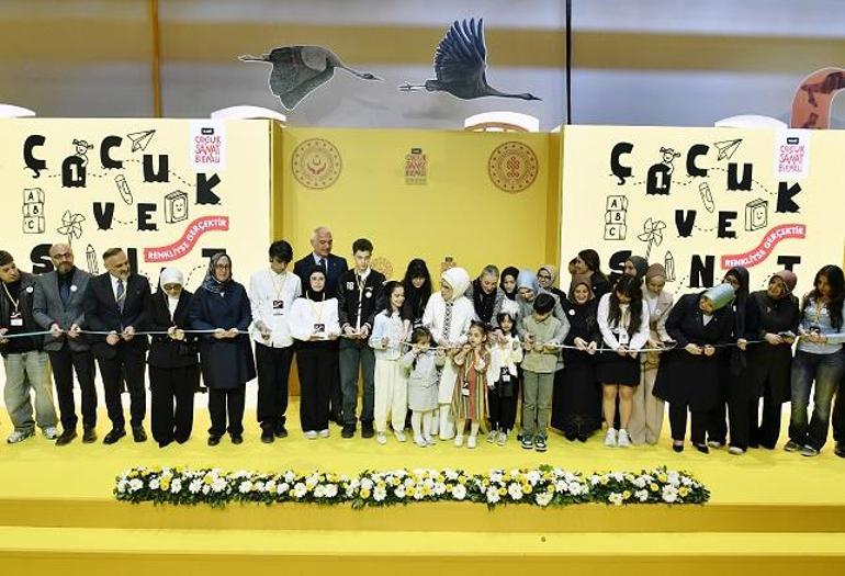 Emine Erdoğan, Rami Çocuk ve Sanat Bienalinin açılışına katıldı