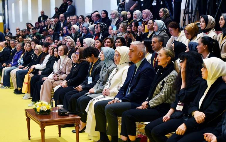 Emine Erdoğan, Rami Çocuk ve Sanat Bienalinin açılışına katıldı