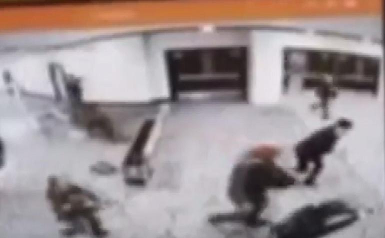 ABD Başkanı Trump, katıldığı yemekte silah sesleri duyulması üzerine salondan çıkarıldı