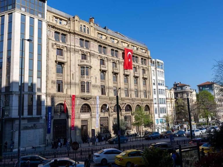 KÜME, Karaköy Palas’ta Mümkün temasıyla ArtıKÜME 2025 ve ODAK sergilerini tanıttı