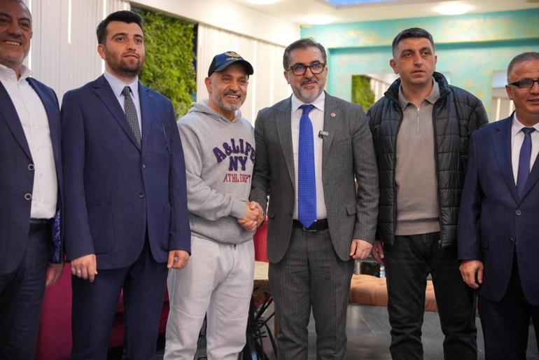 AK Parti İstanbul milletvekilleri her cuma vatandaşlarla bir araya geliyor