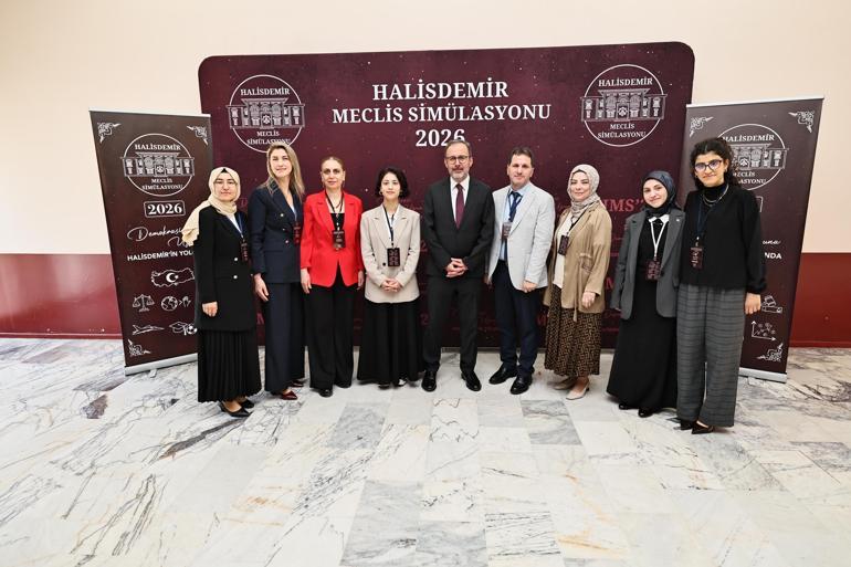 Kasapoğlu: Demokrasi; fikrin, sözün ve düşüncenin ağırlığına duyulan saygıdır