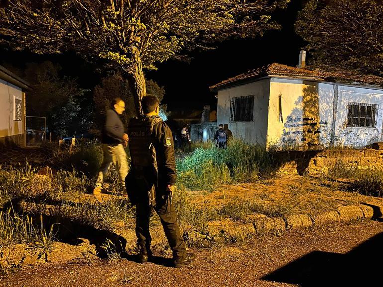 Aile içi şiddet ihbarına giden polislere silahlı saldırı: 1i ağır, 2 yaralı