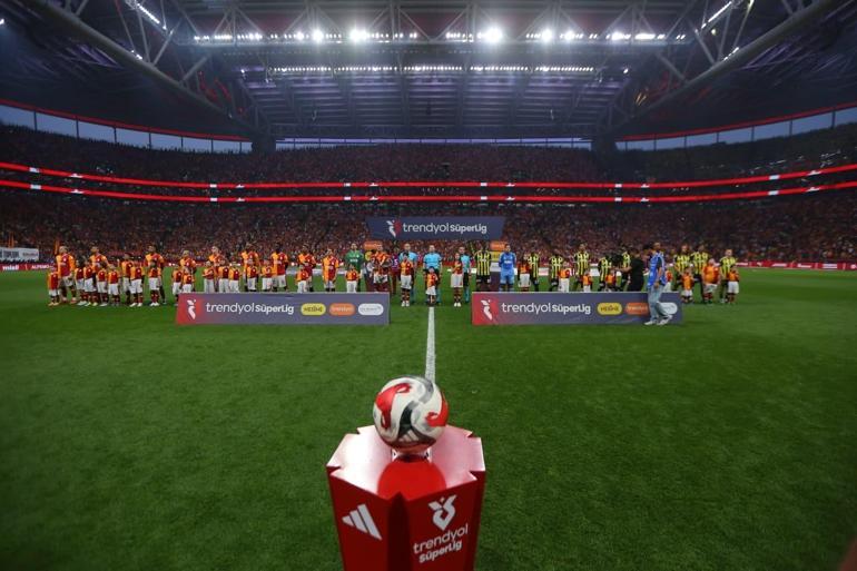 Dev derbide ilk düdük çaldı