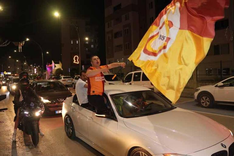Antalyada derbi zaferi kutlamasında Galatasaray taraftarı bıçaklı saldırıda yaralandı